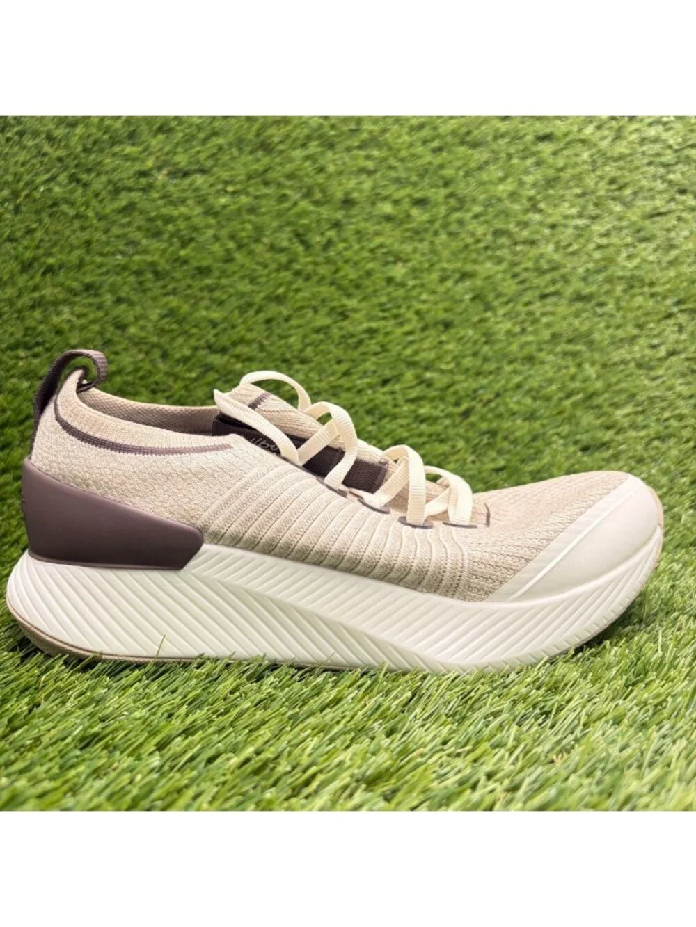 Allbirds Tree Glider Womens Size 6.5 Beige Brown Athletic Running Shoes Sneakers